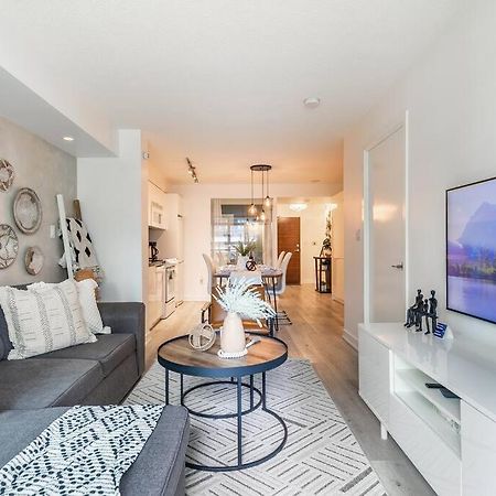 Luxury Suite Downtown Toronto Near Cn Tower ภายนอก รูปภาพ