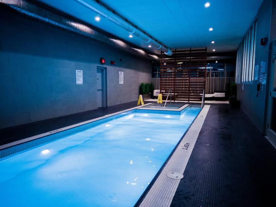 Luxury Suite Downtown Toronto Near Cn Tower ภายนอก รูปภาพ