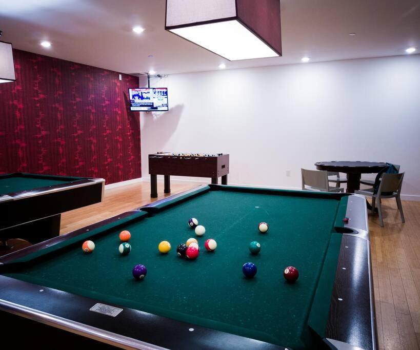 Luxury Suite Downtown Toronto Near Cn Tower ภายนอก รูปภาพ