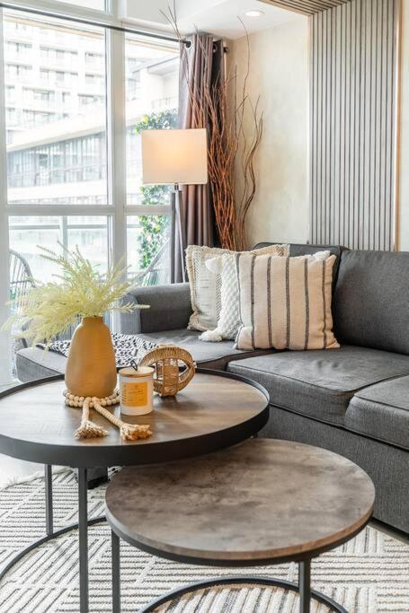 Luxury Suite Downtown Toronto Near Cn Tower ภายนอก รูปภาพ
